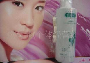 广州正品批发 千纤草丝瓜水200g，家居美容新选择